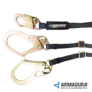 ESLINGA  DE RESTRICCIÓN EN REATA IGNIFUGA GRADUABLE, CON MOSQUETÓN DE 3/4"DE 2 1/4" EN CADA TERMINAL ARMADURA REF. A0357GK